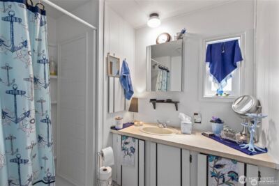 7031 NE 175th Street #5, Kenmore, WA 98028 - Photo 17