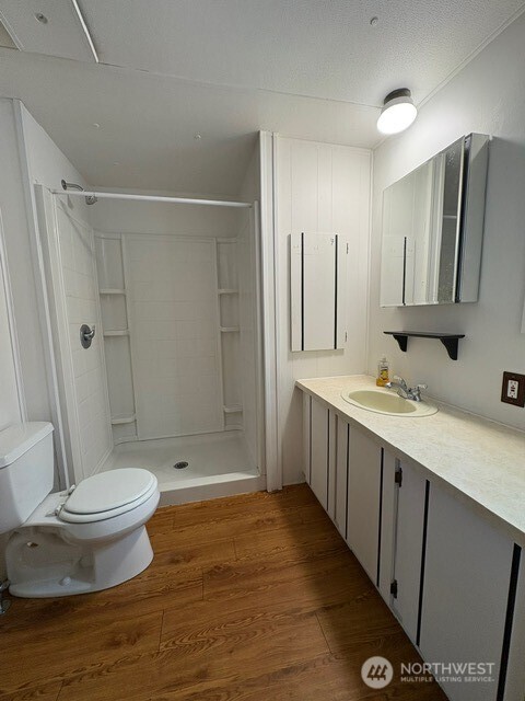 7031 NE 175th Street #5, Kenmore, WA 98028