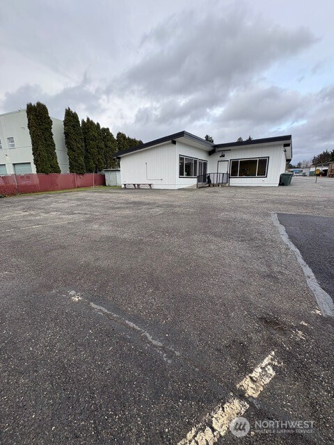 7031 NE 175th Street #5, Kenmore, WA 98028