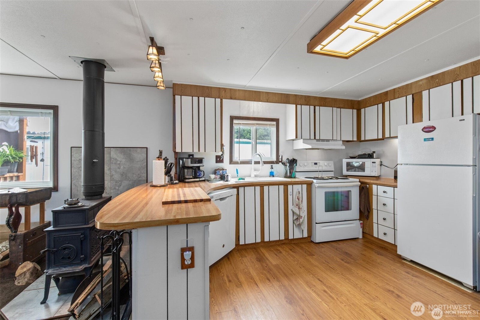 7031 NE 175th Street #5, Kenmore, WA 98028