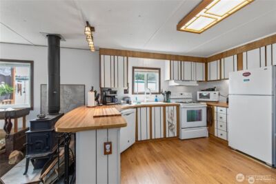 7031 NE 175th Street #5, Kenmore, WA 98028 - Photo 9