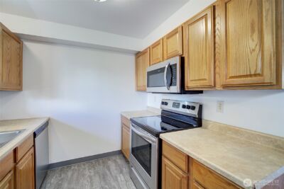 747 75th Street SE #B203, Everett, WA 98203-8142 - Photo 5