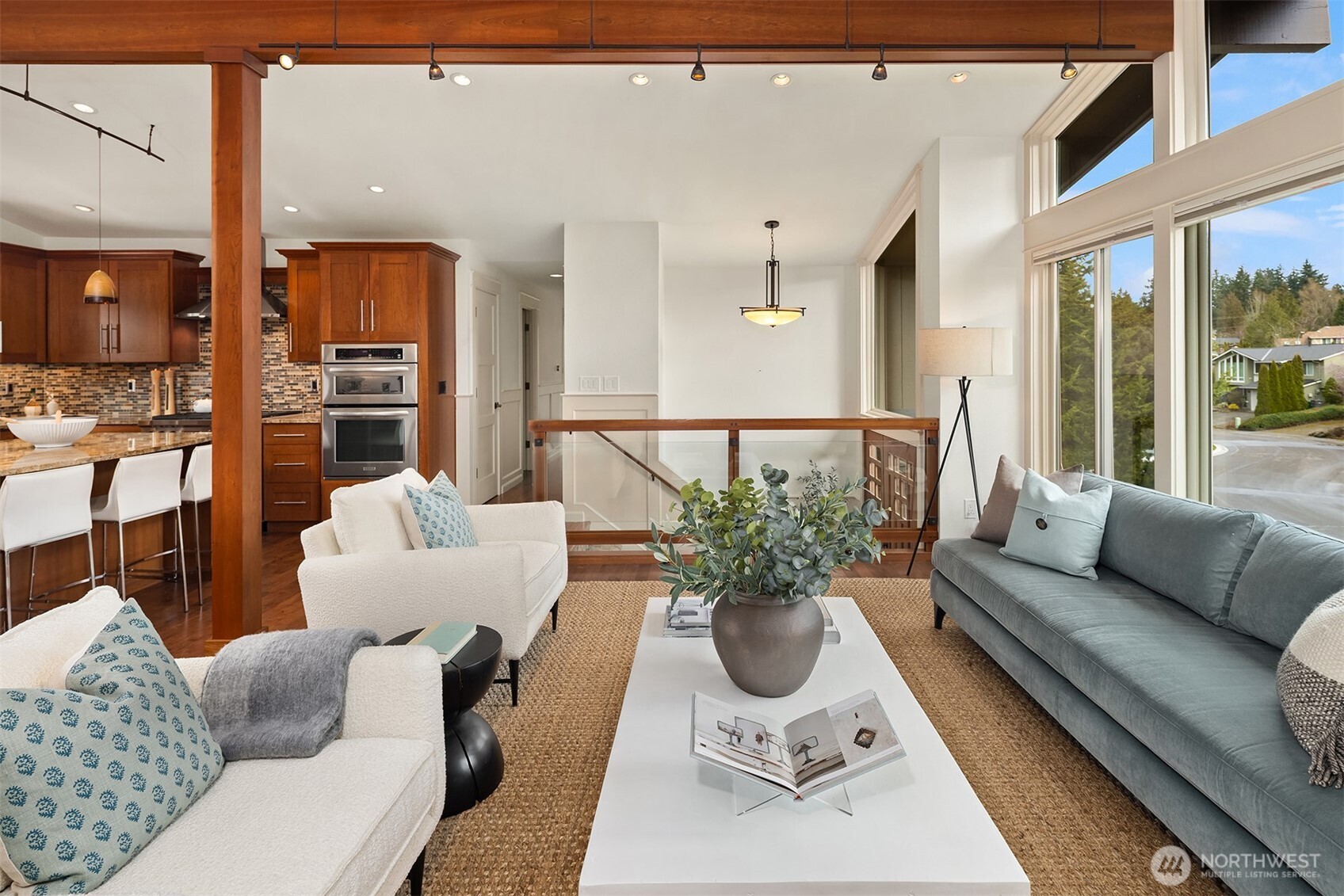 5829 112th Place NE, Kirkland, WA 98033