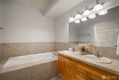 15000 Juanita Drive NE #307, Kenmore, WA 98028 - Photo 13