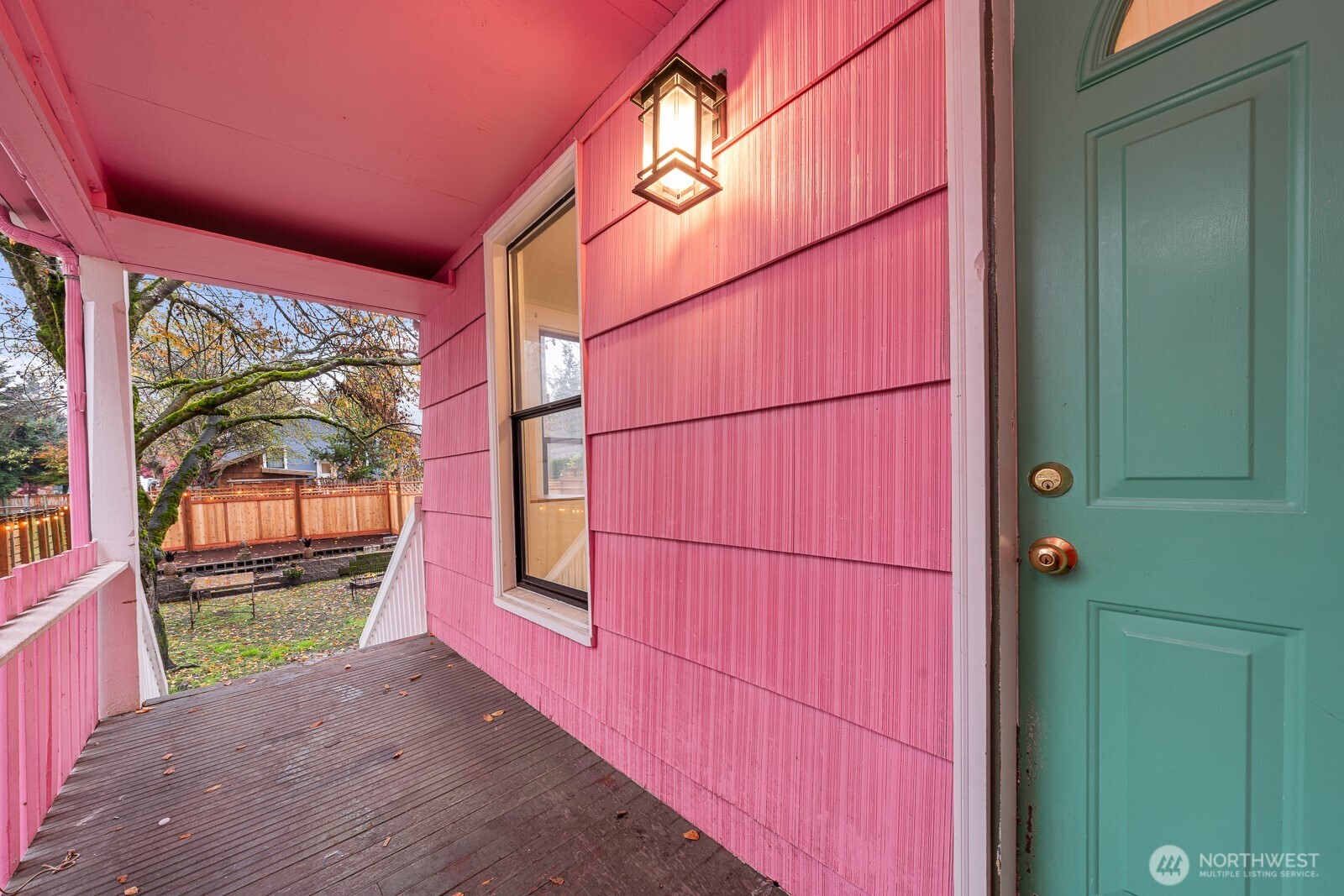 6636 Carleton Avenue S, Seattle, WA 98108-3531