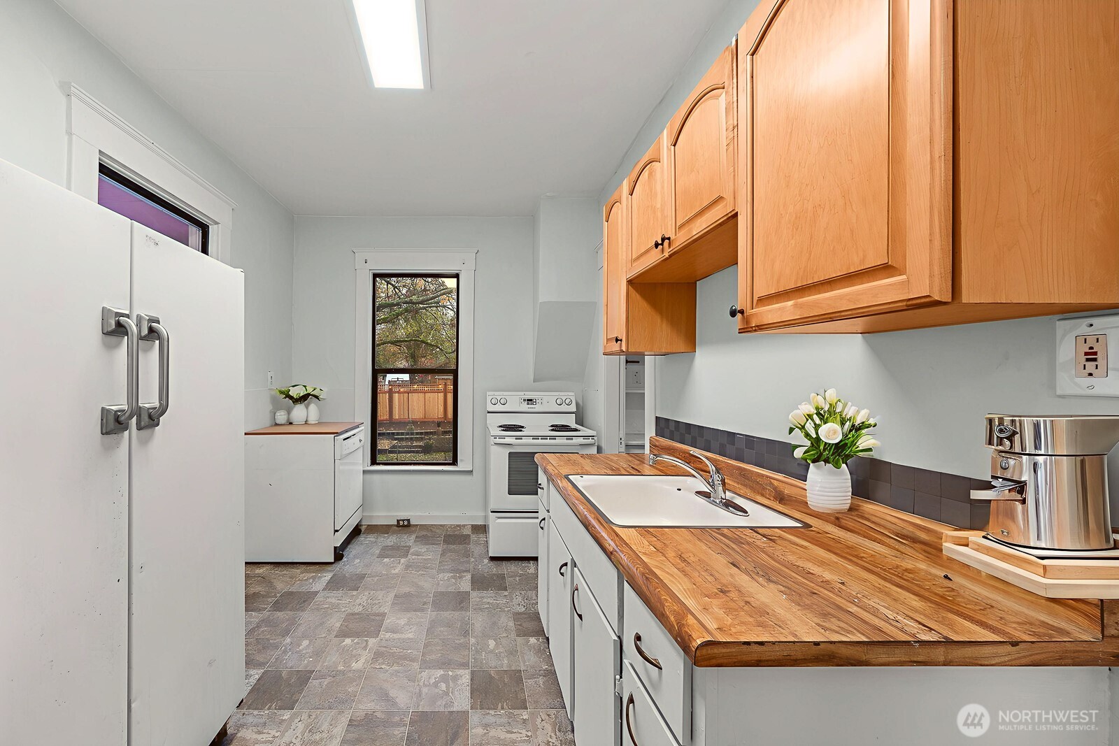 6636 Carleton Avenue S, Seattle, WA 98108-3531