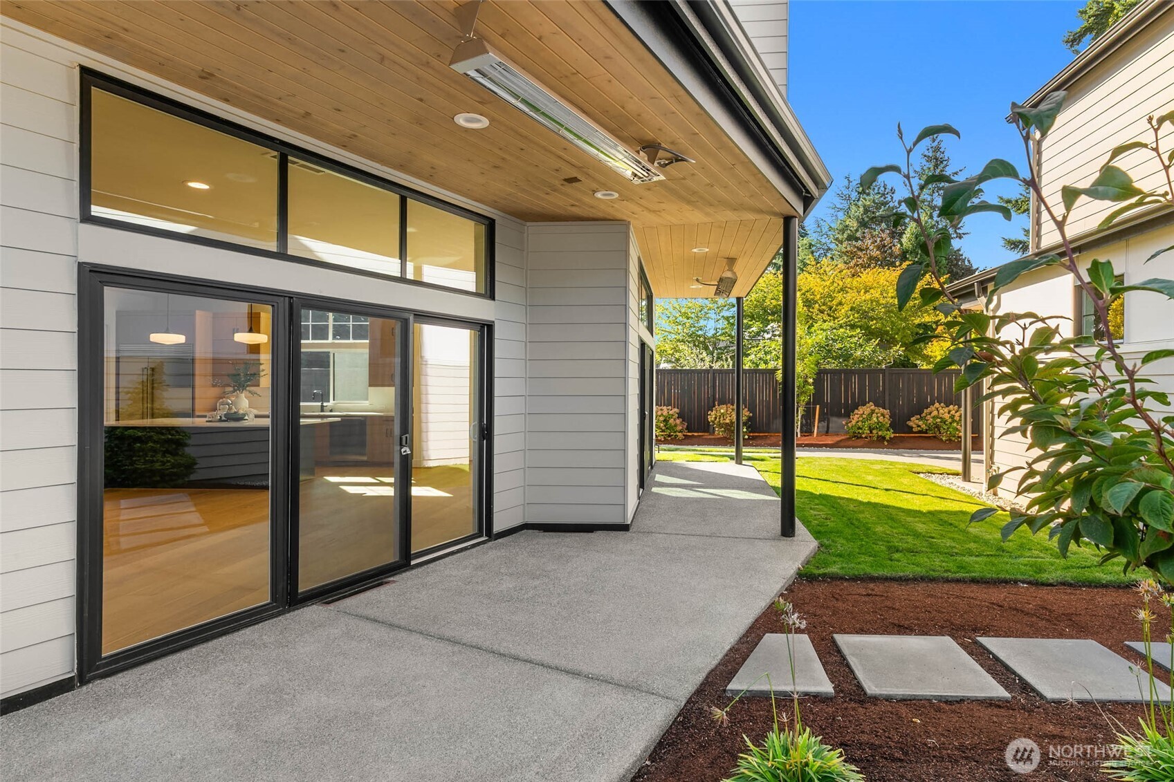 13104 NE 103RD Place , Kirkland, WA 98033