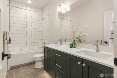 13104 NE 103RD Place , Kirkland, WA 98033 - Photo 19