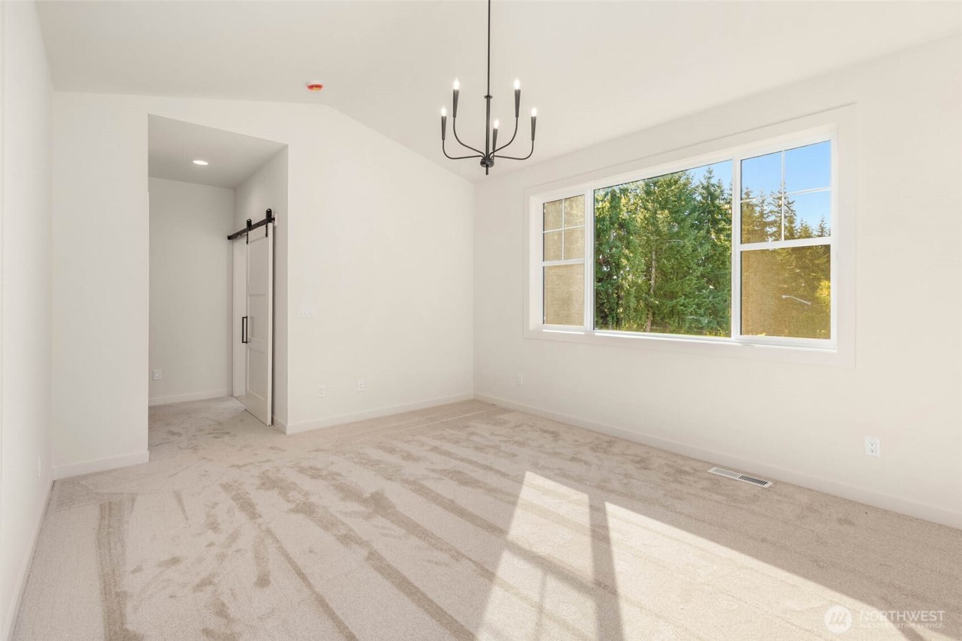 13104 NE 103RD Place , Kirkland, WA 98033