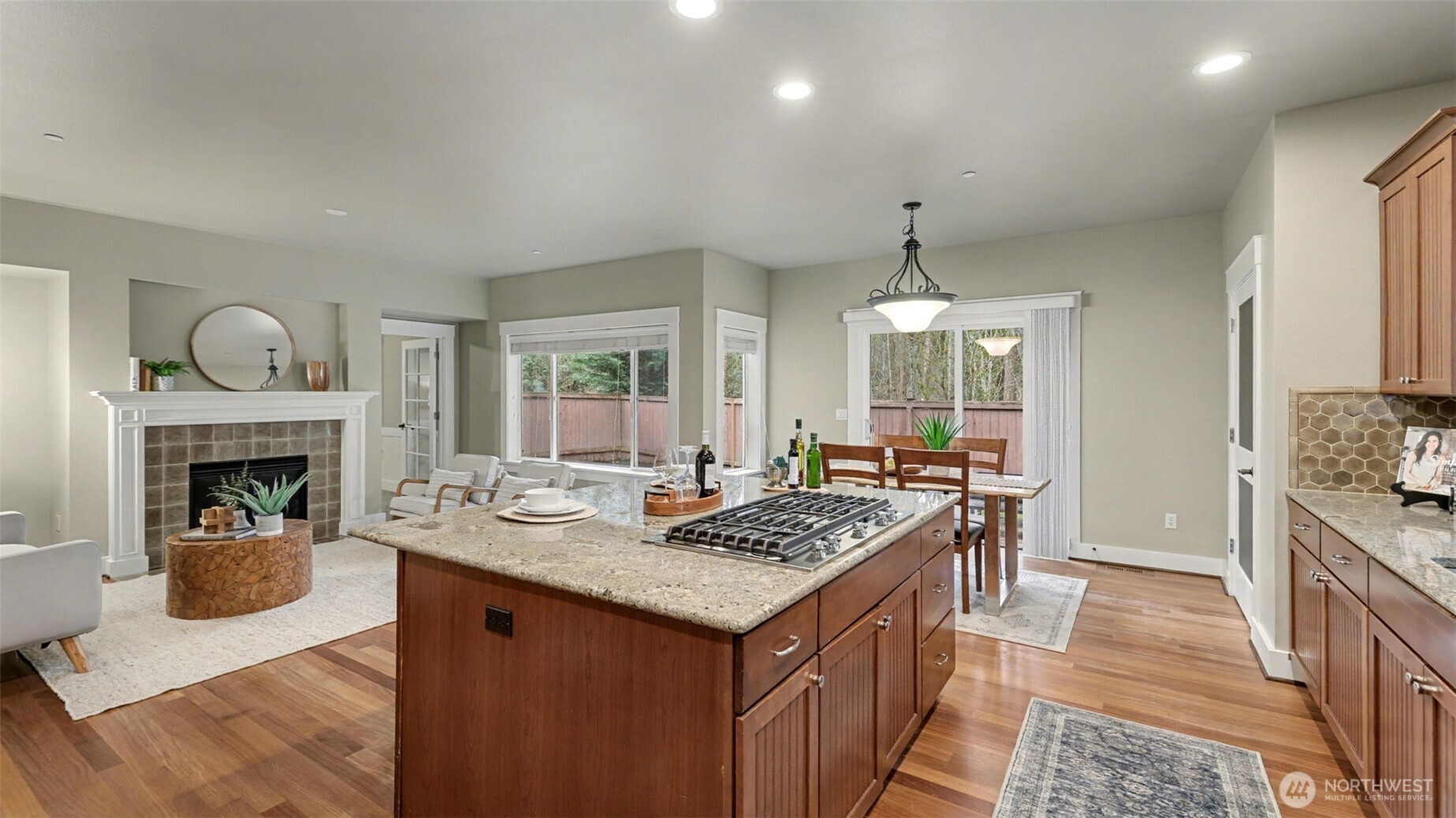 15557 SE 160th Place , Renton, WA 98058