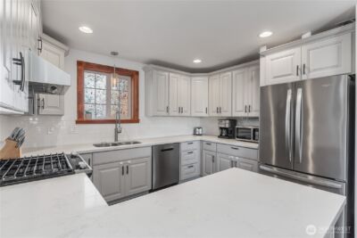 554 Ocean Shores Boulevard NW, Ocean Shores, WA 98569 - Photo 11