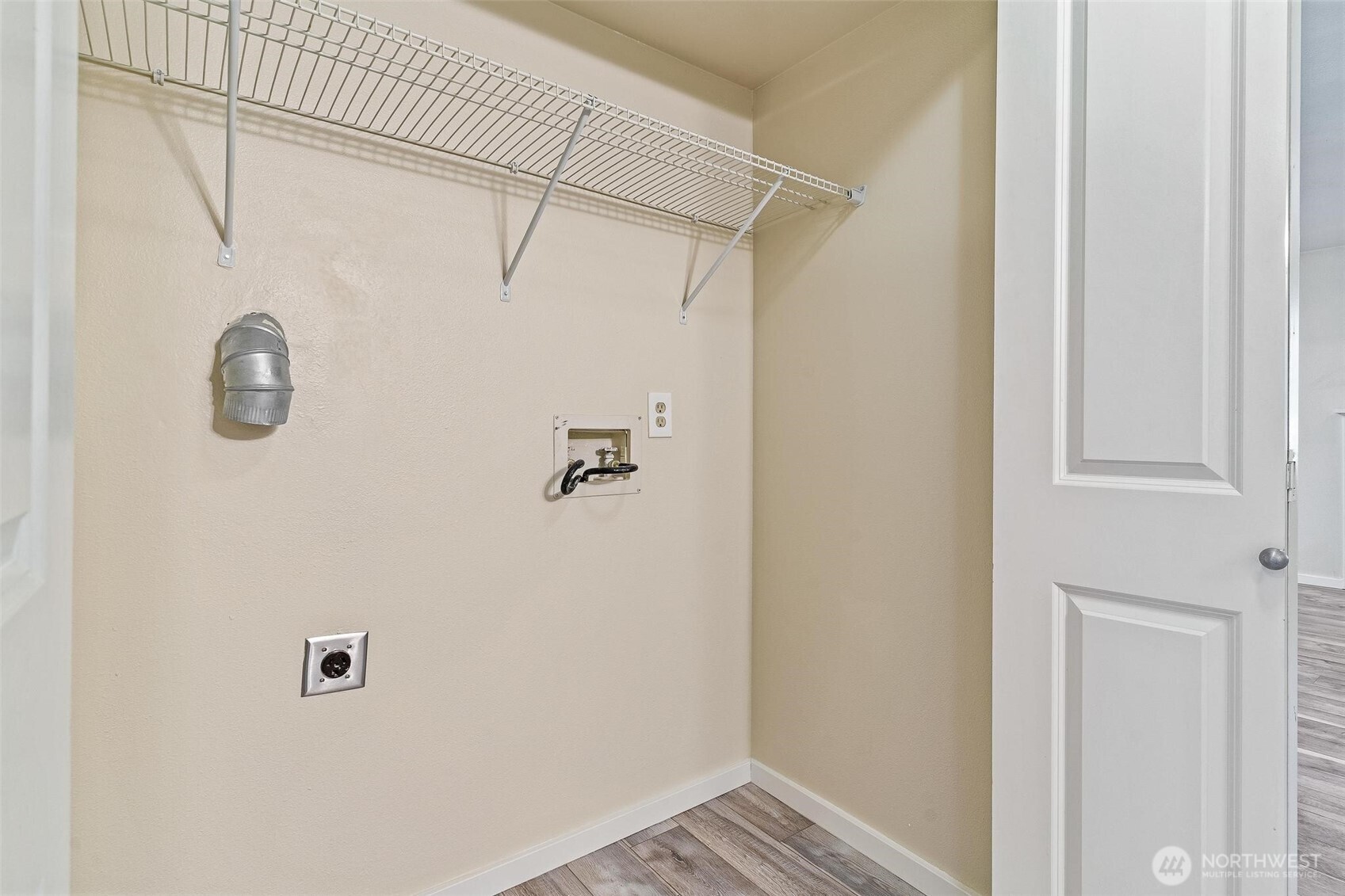 15415 35th Avenue W #F105, Lynnwood, WA 98087