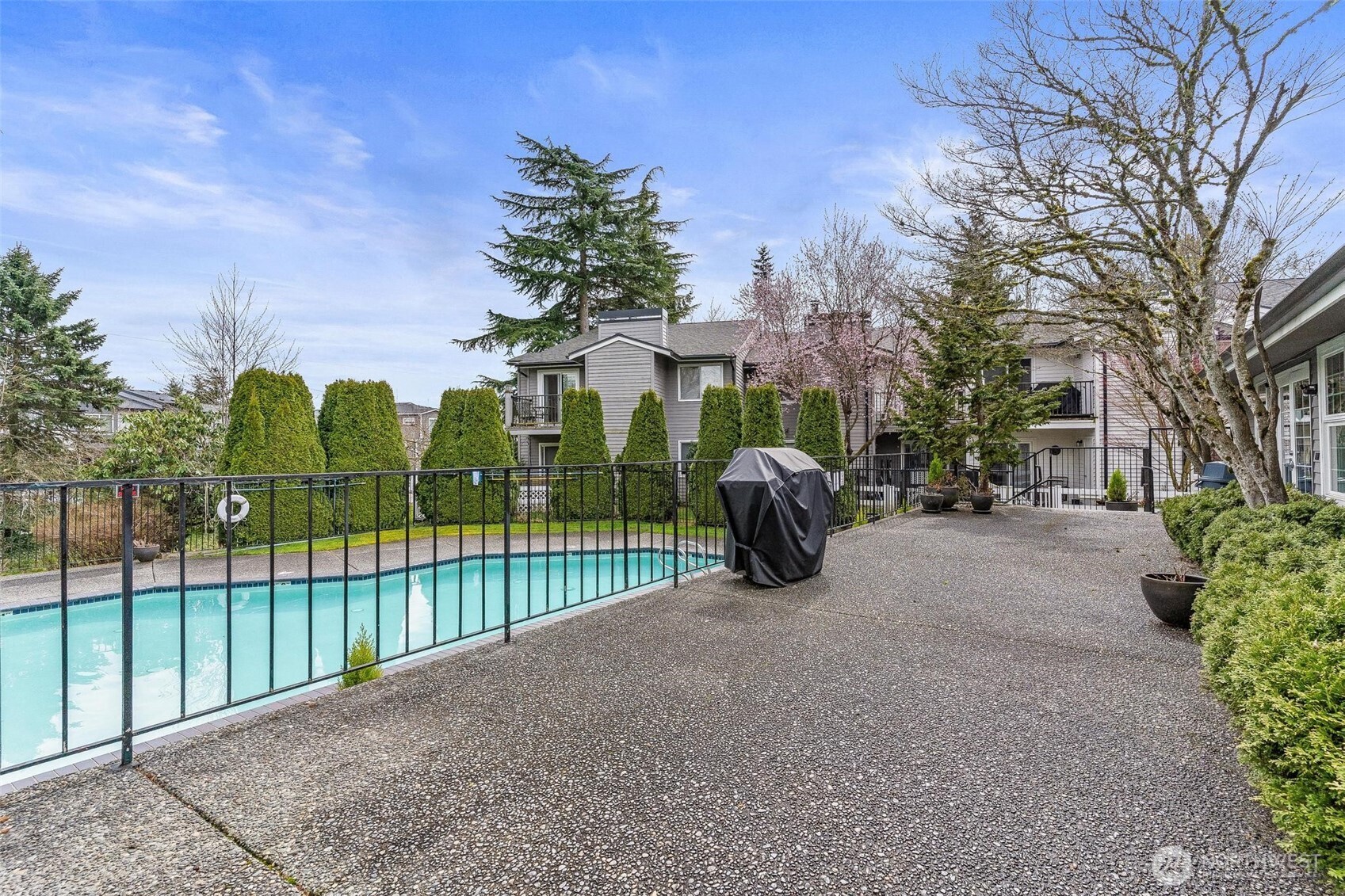 15415 35th Avenue W #F105, Lynnwood, WA 98087