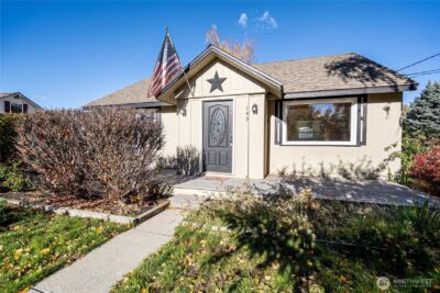 145 N Harris Avenue , Manson, WA 98831 - Photo 2