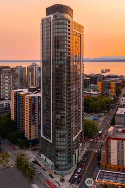 2510 6th Avenue #1804, Seattle, WA 98121 - Photo 34