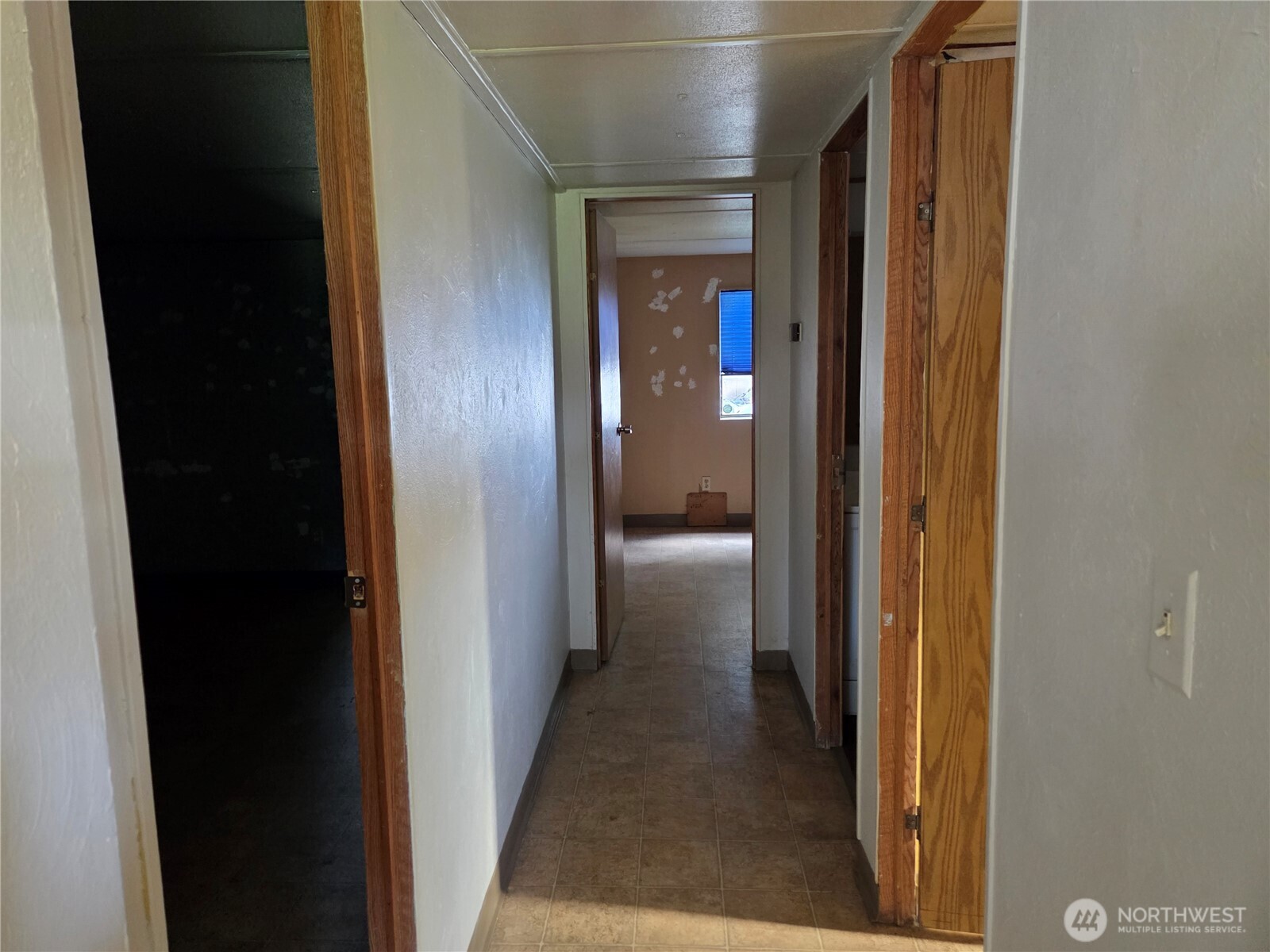 208 Burma Road , Castle Rock, WA 98611