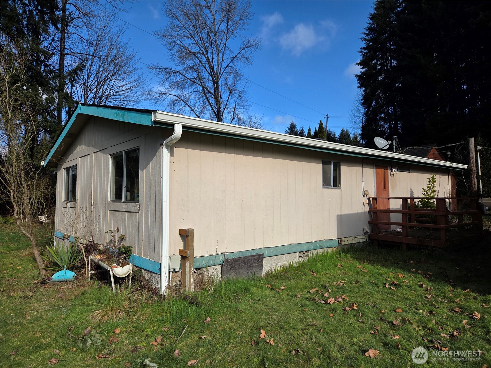 208 Burma Road , Castle Rock, WA 98611