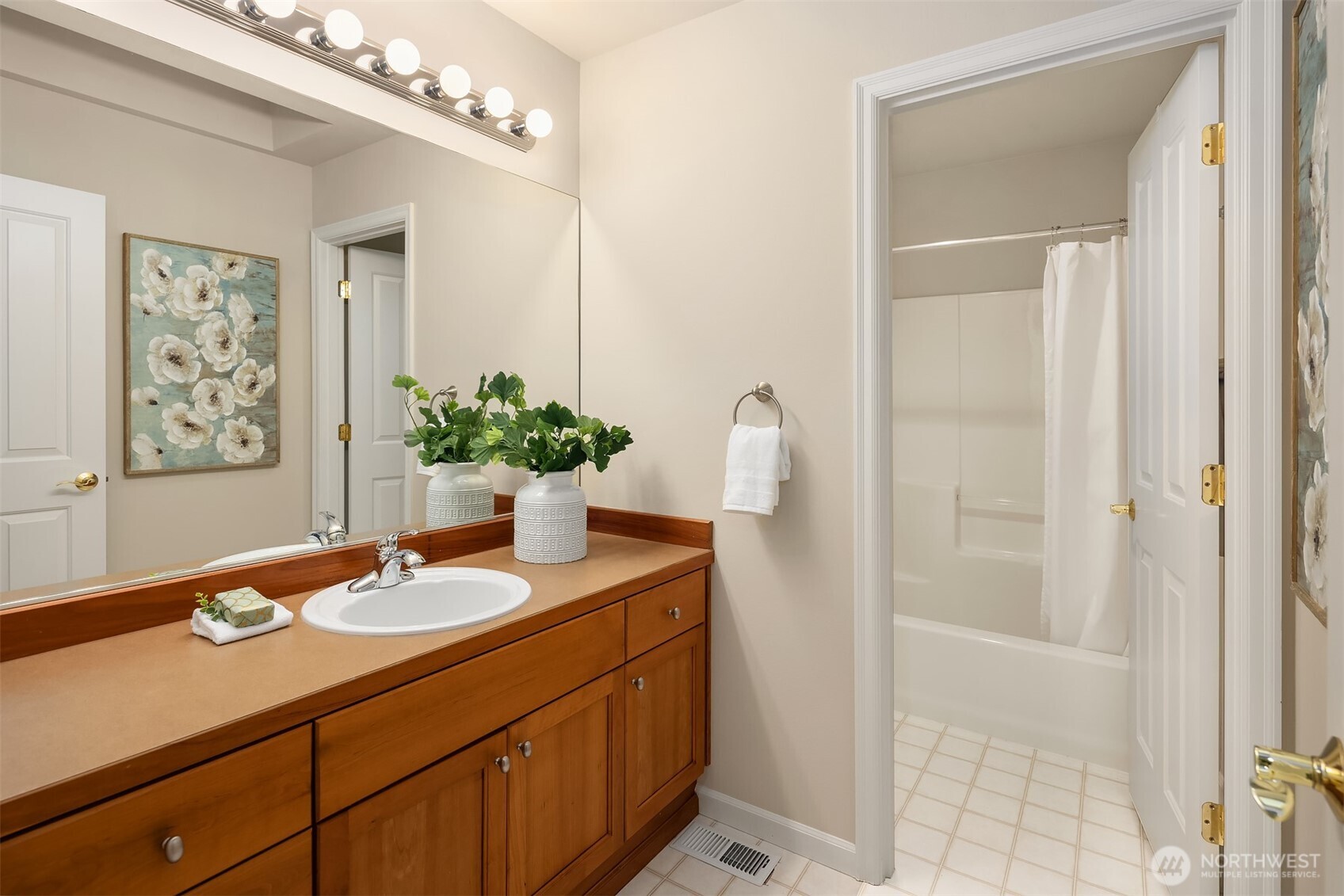 1925 NE 33rd Place , Renton, WA 98056