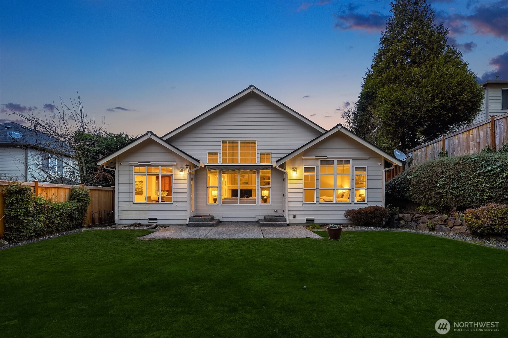 1925 NE 33rd Place , Renton, WA 98056