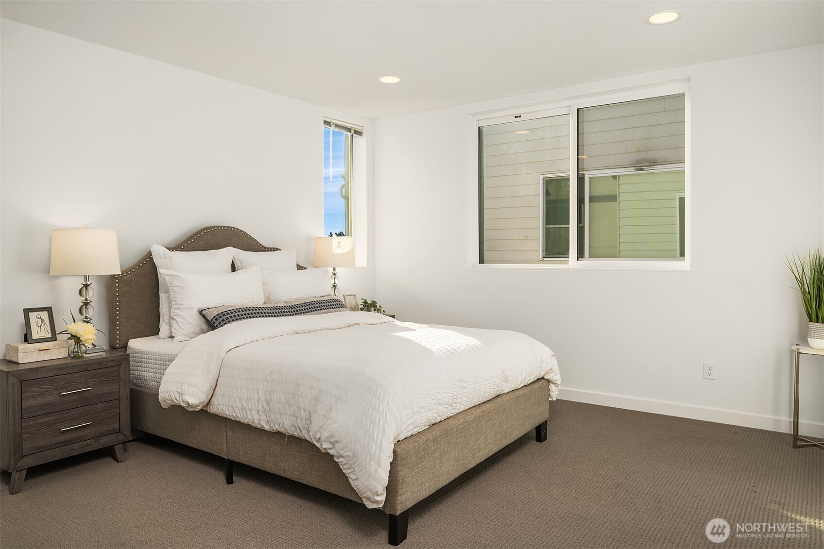 2455 Wickstrom Place SW, Seattle, WA 98116