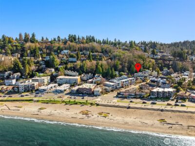 2455 Wickstrom Place SW, Seattle, WA 98116 - Photo 2