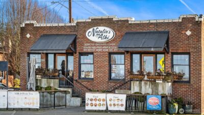 2455 Wickstrom Place SW, Seattle, WA 98116 - Photo 31