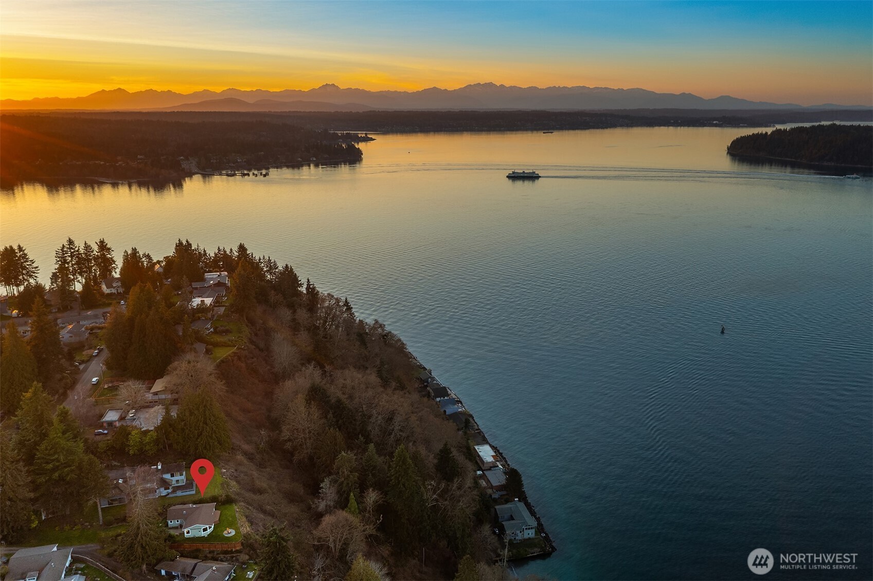 10628 SW Cowan Road , Vashon, WA 98070