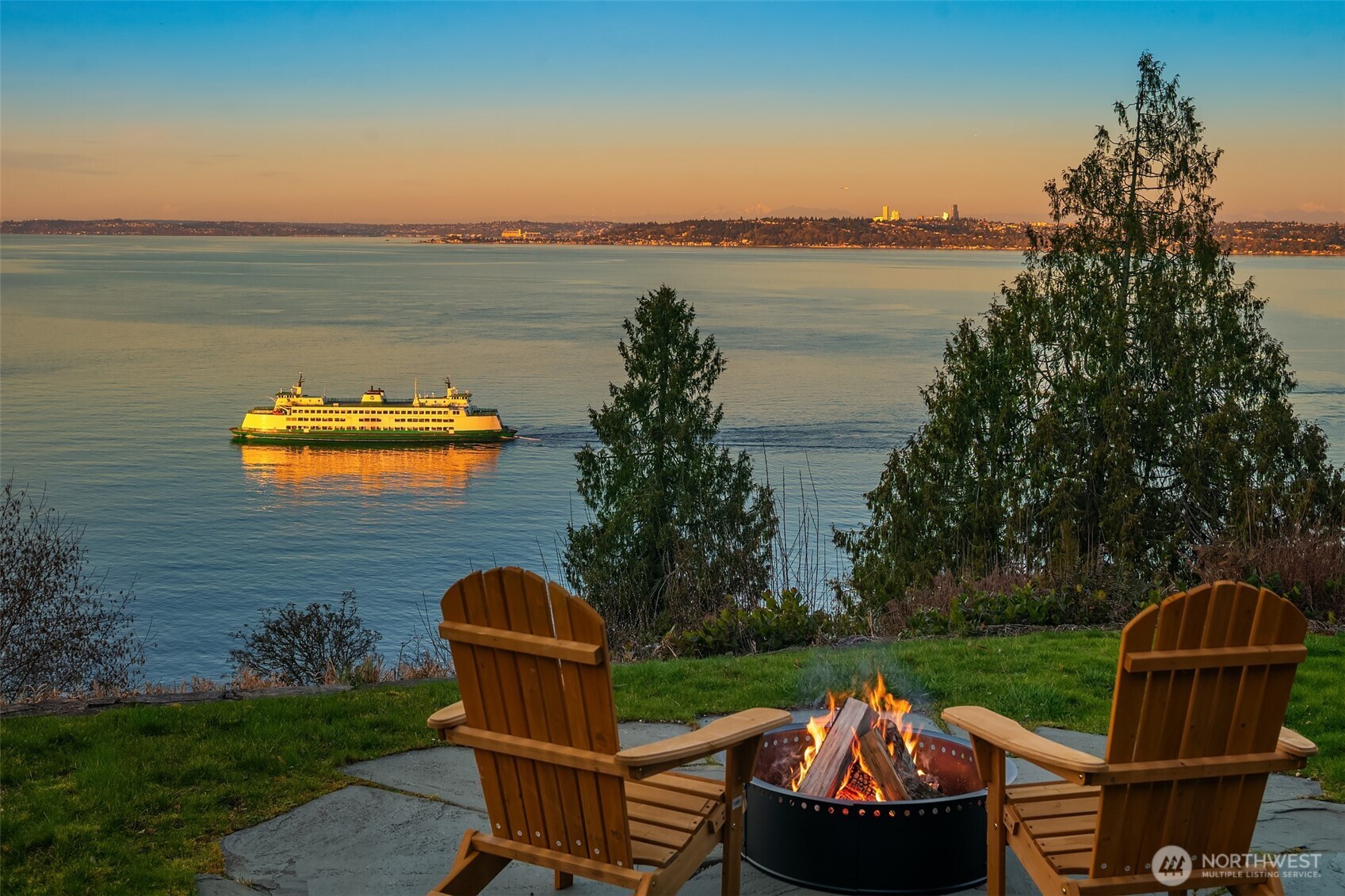 10628 SW Cowan Road , Vashon, WA 98070