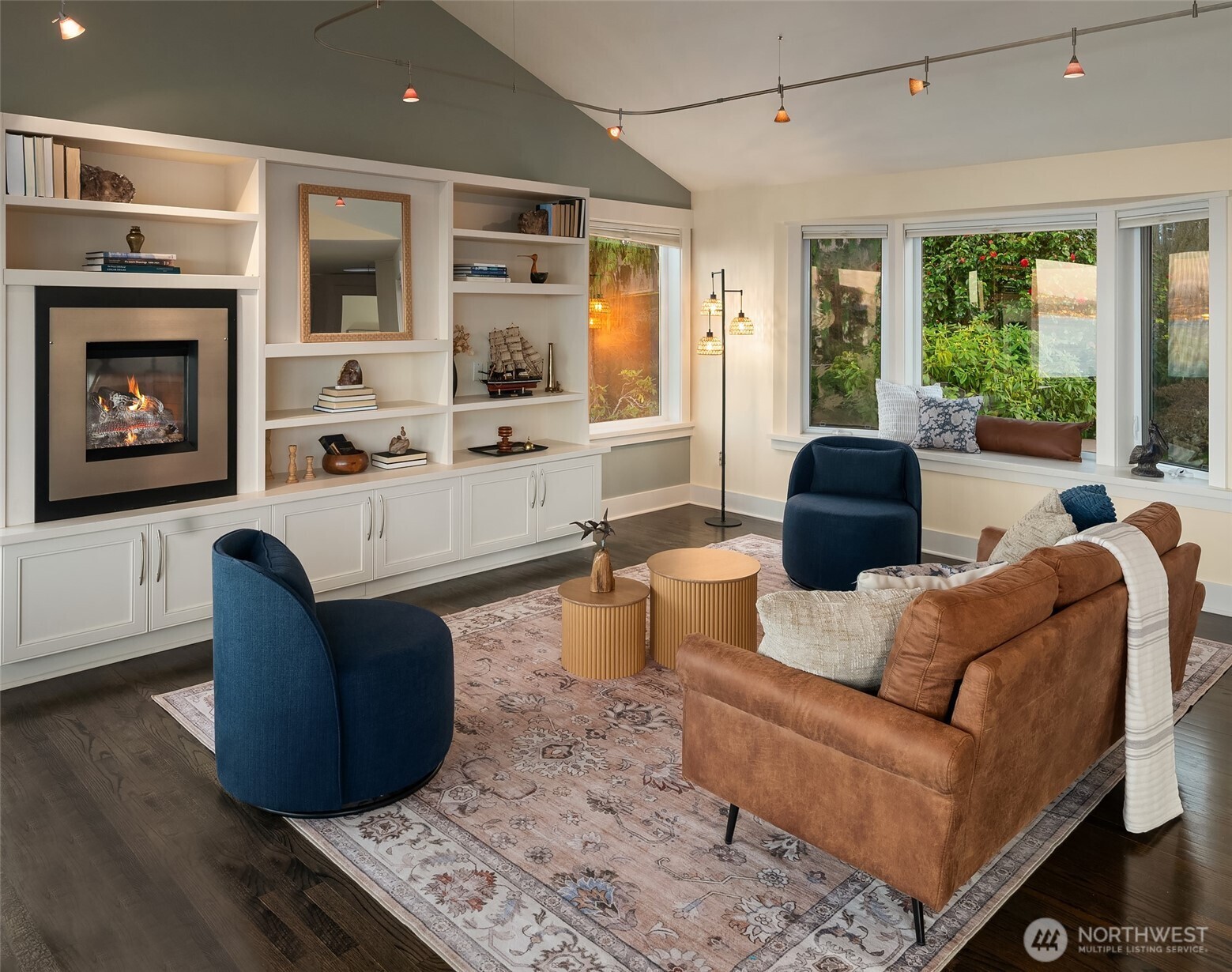 10628 SW Cowan Road , Vashon, WA 98070