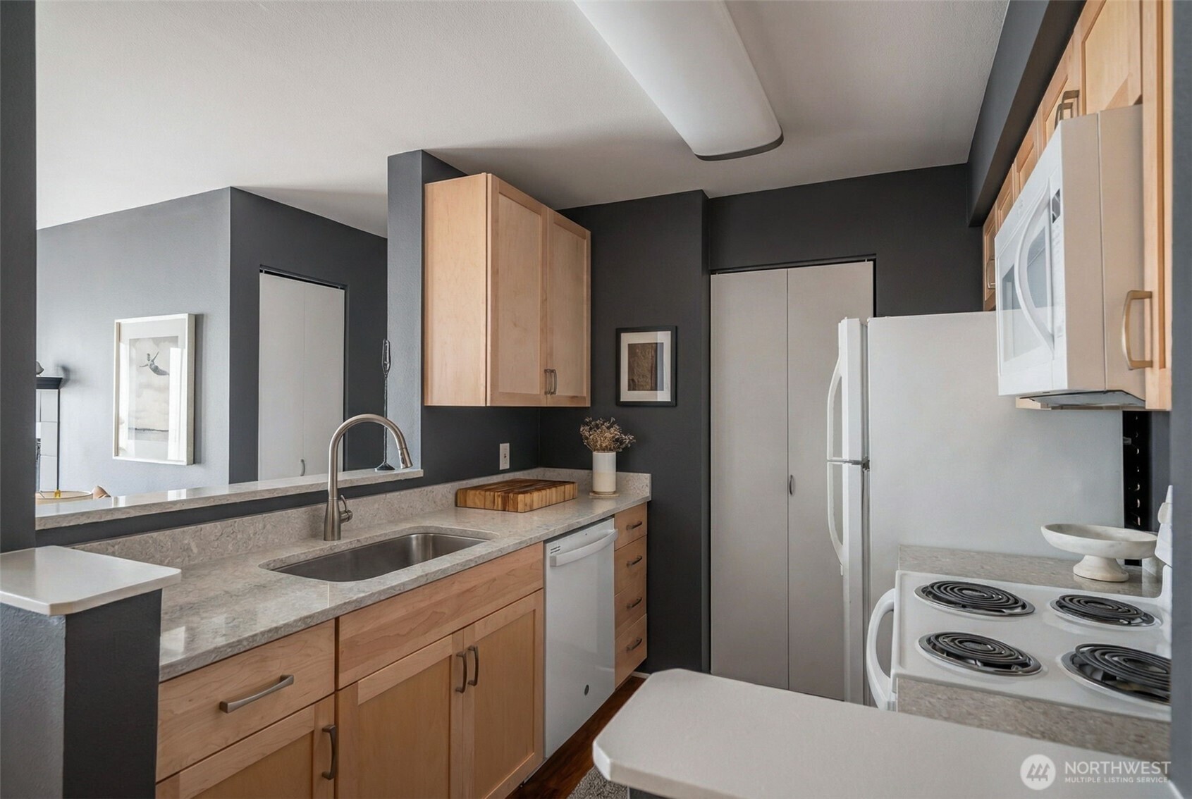 12303 Harbour Pointe Boulevard #EE203, Mukilteo, WA 98275