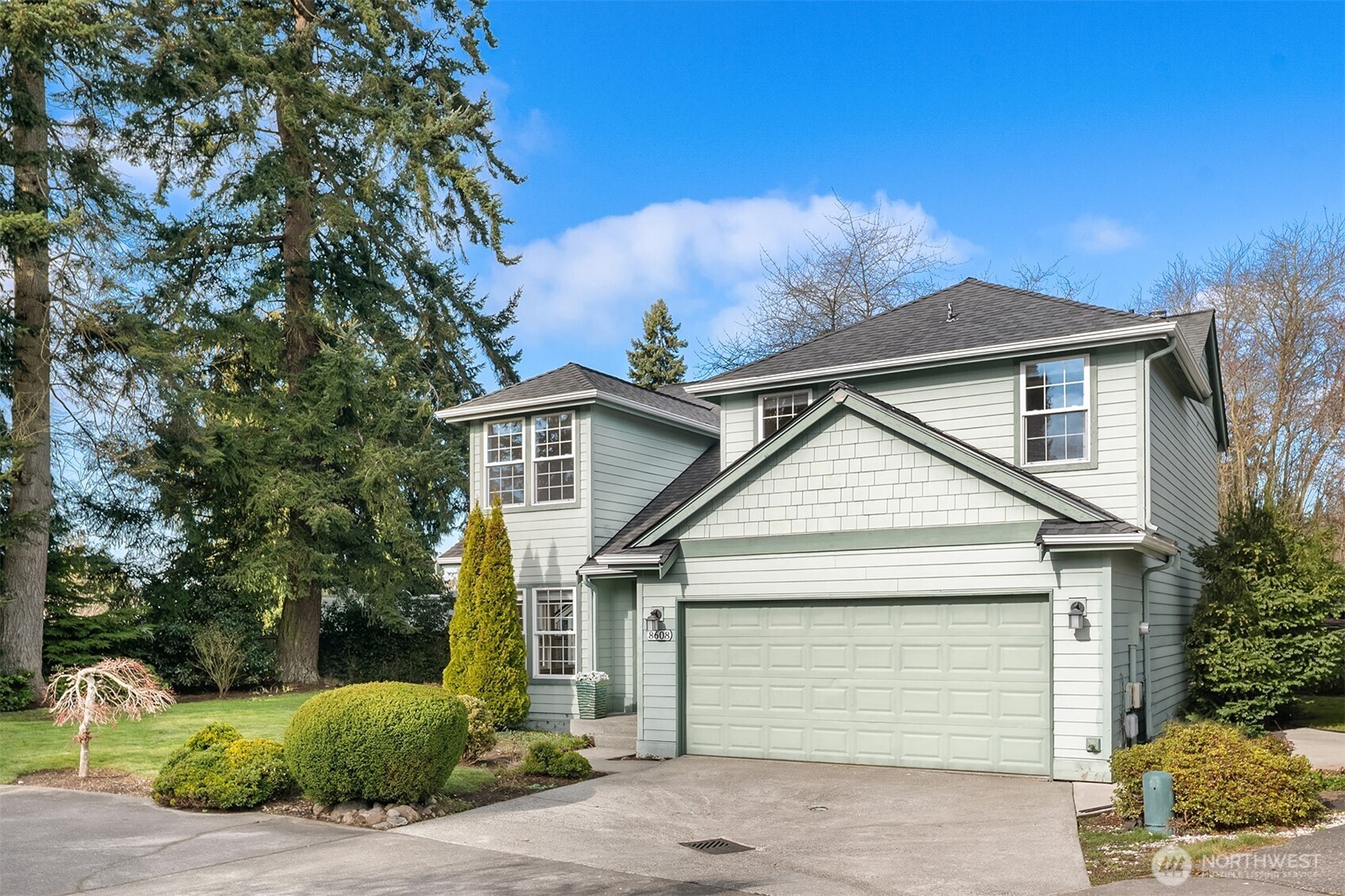 8608 196th Street SW, Edmonds, WA 98026