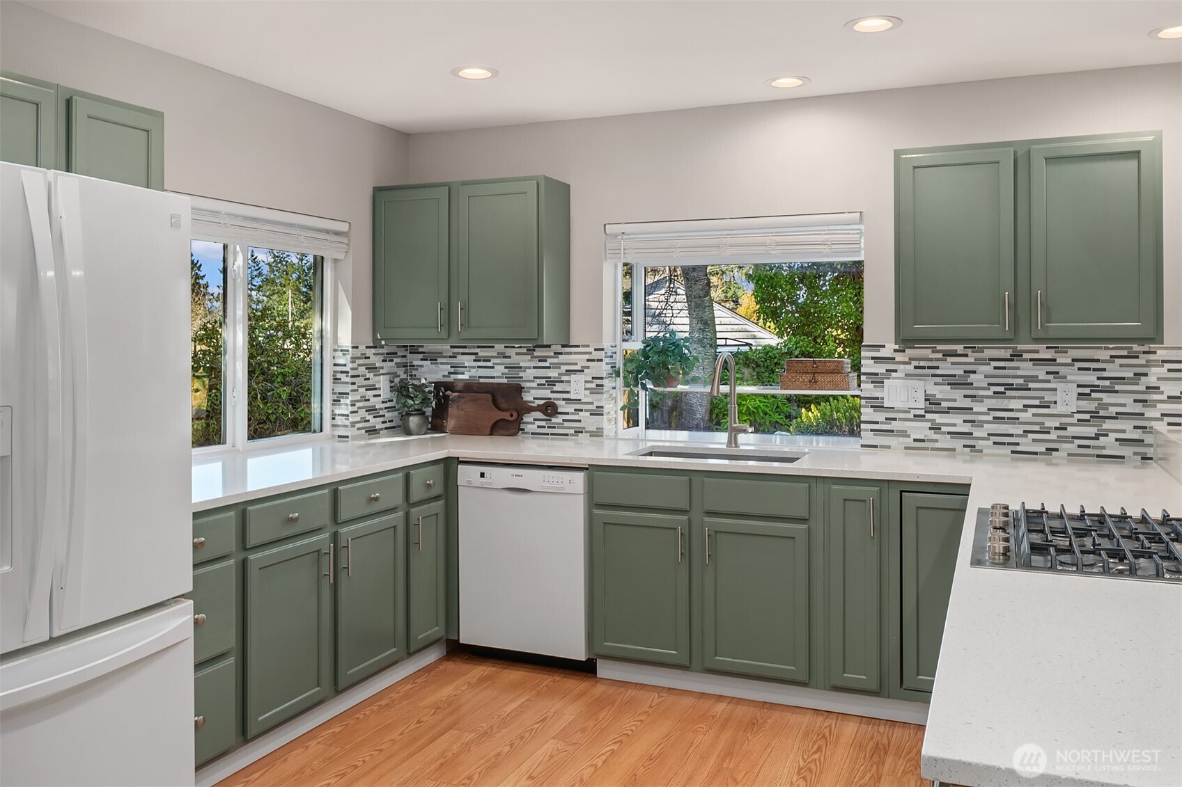 8608 196th Street SW, Edmonds, WA 98026