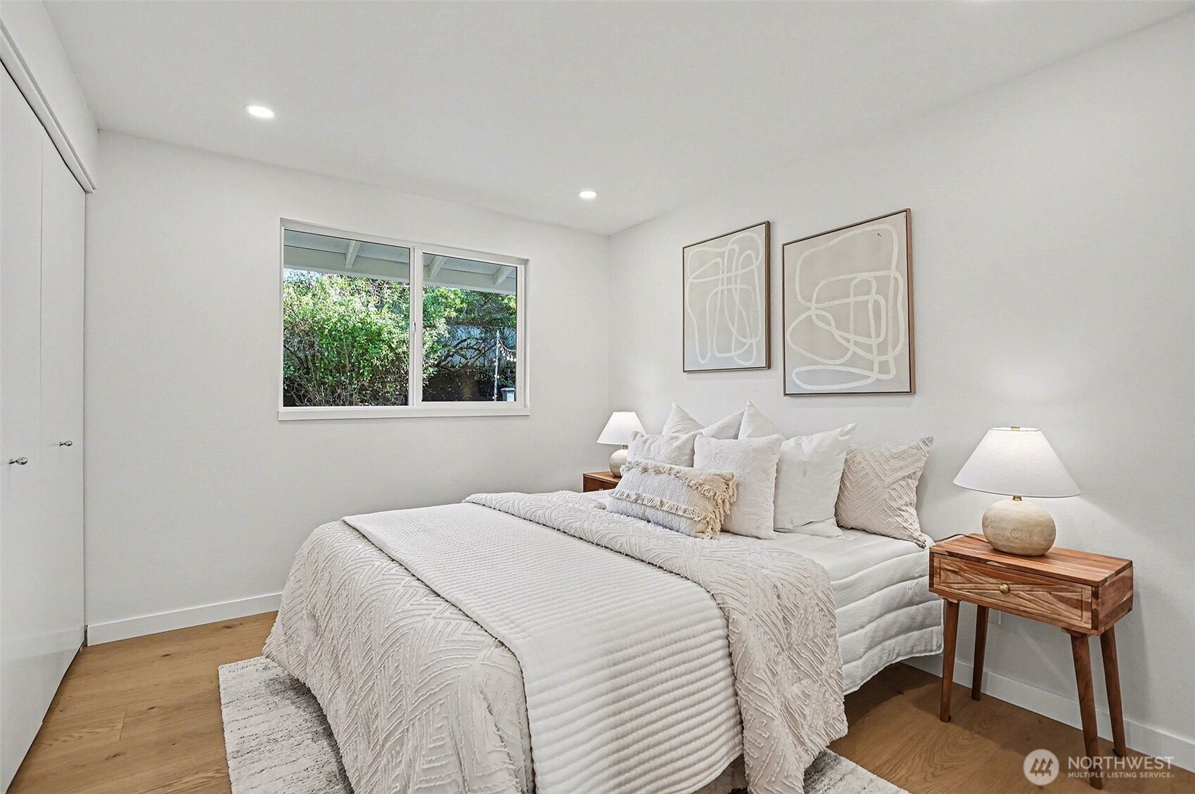 6560 W Mercer Way , Mercer Island, WA 98040