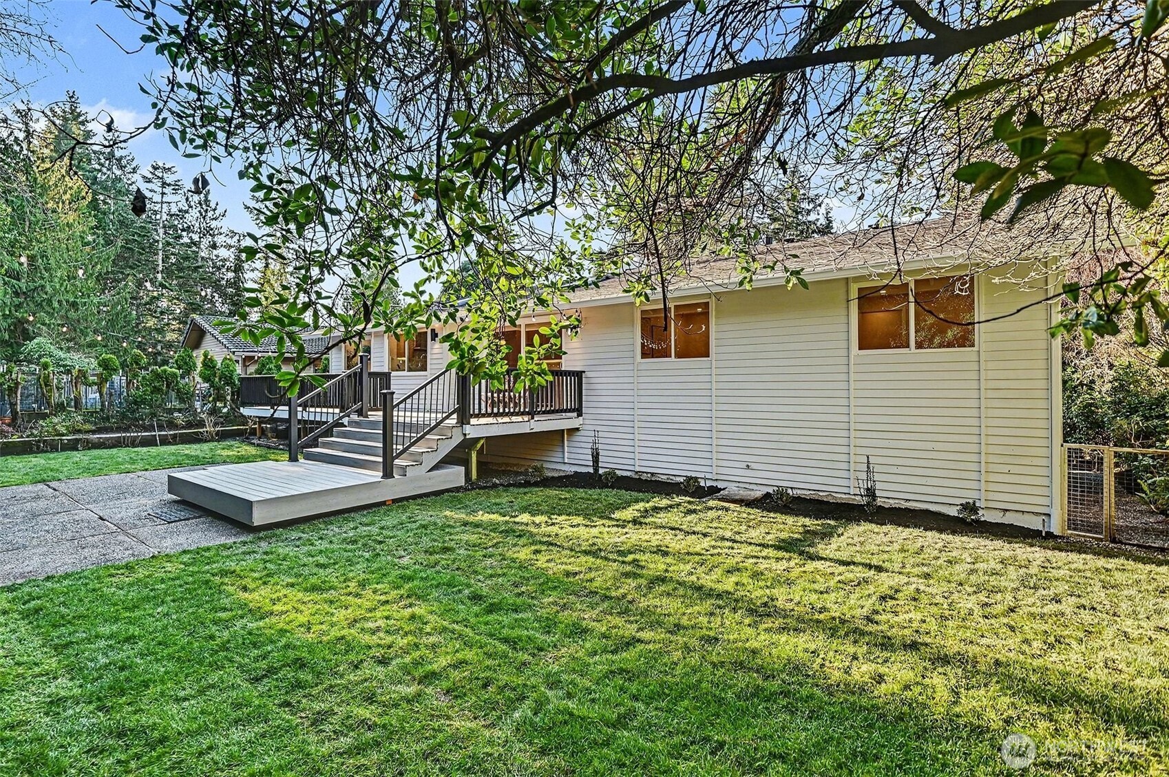 6560 W Mercer Way , Mercer Island, WA 98040