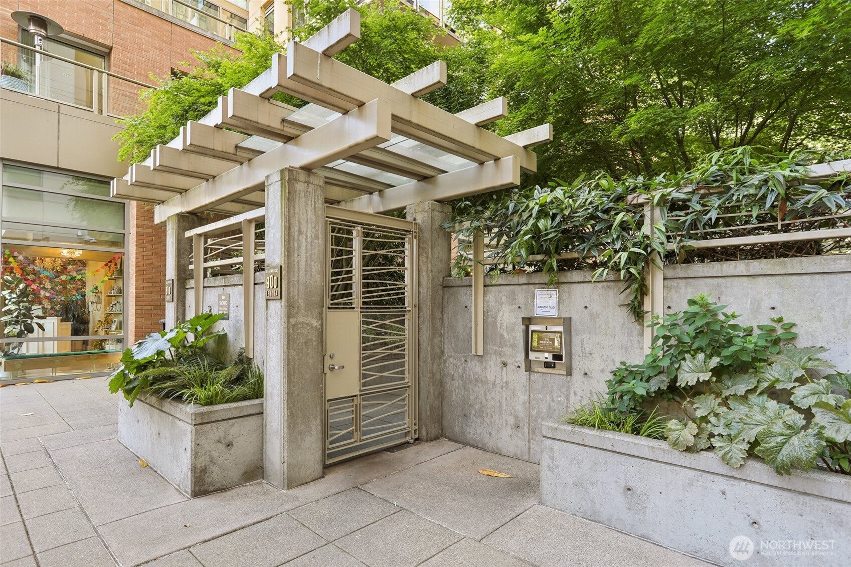 900 Lenora Street #W106, Seattle, WA 98121