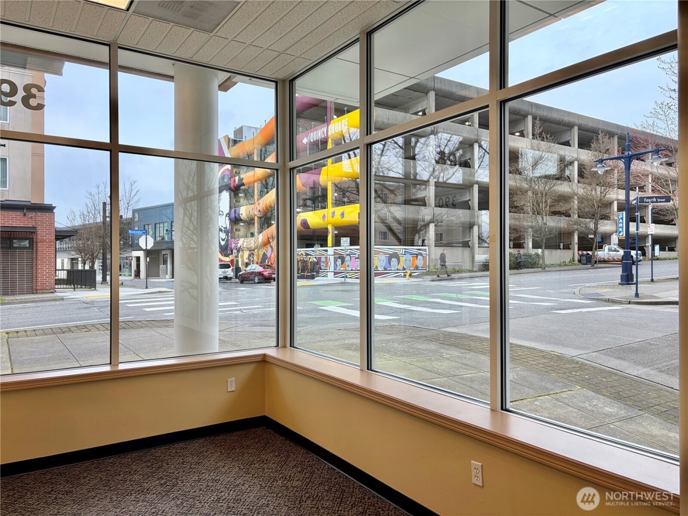 390 Washington Avenue , Bremerton, WA 98337