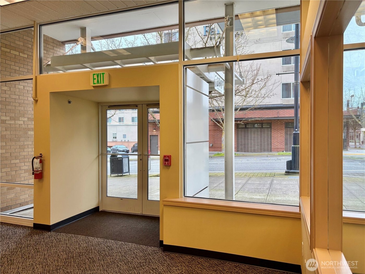 390 Washington Avenue , Bremerton, WA 98337