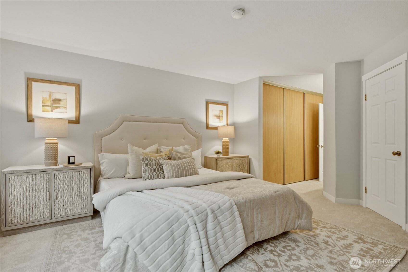 1354 Bellevue Way NE #4, Bellevue, WA 98004