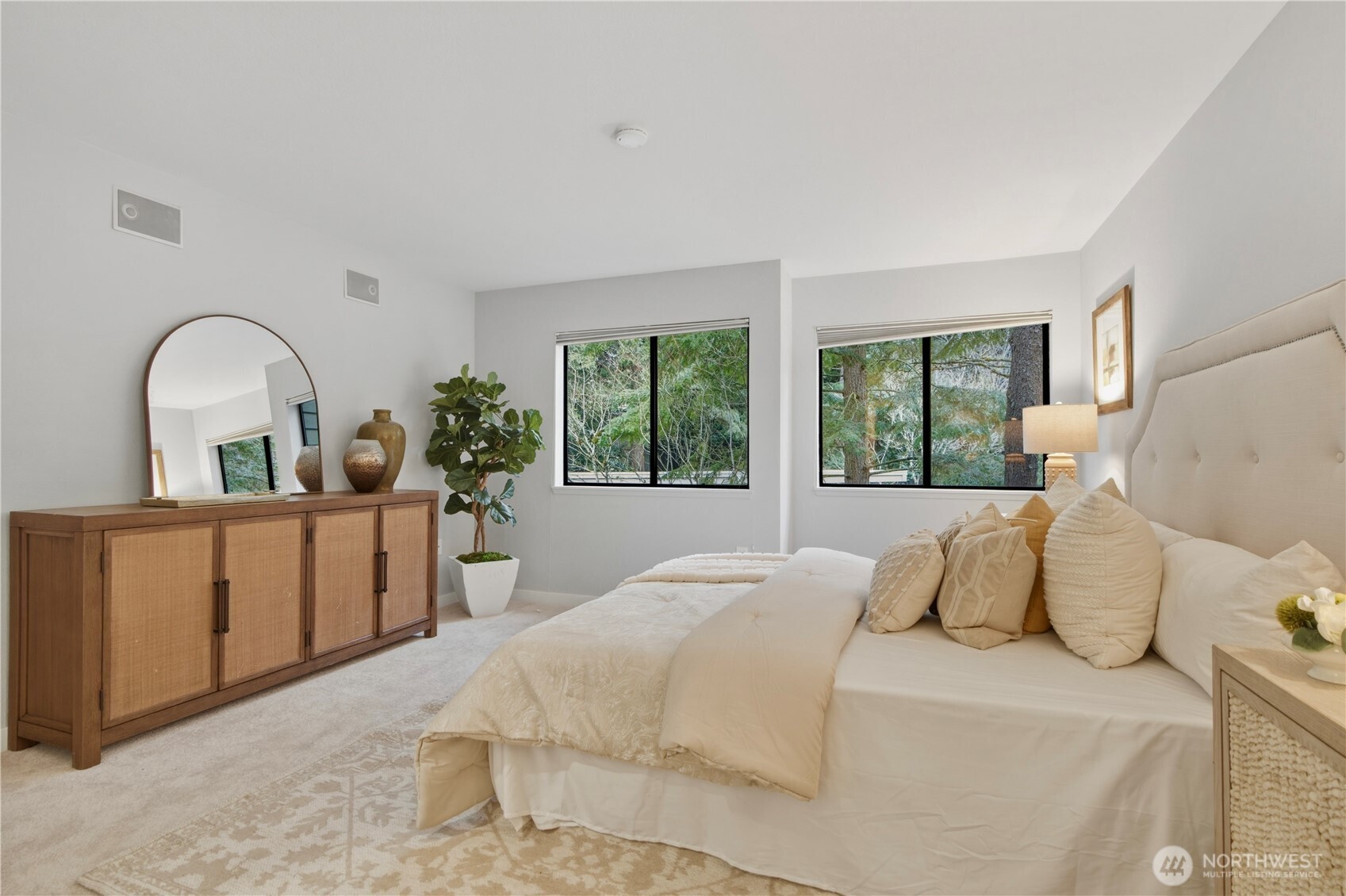 1354 Bellevue Way NE #4, Bellevue, WA 98004