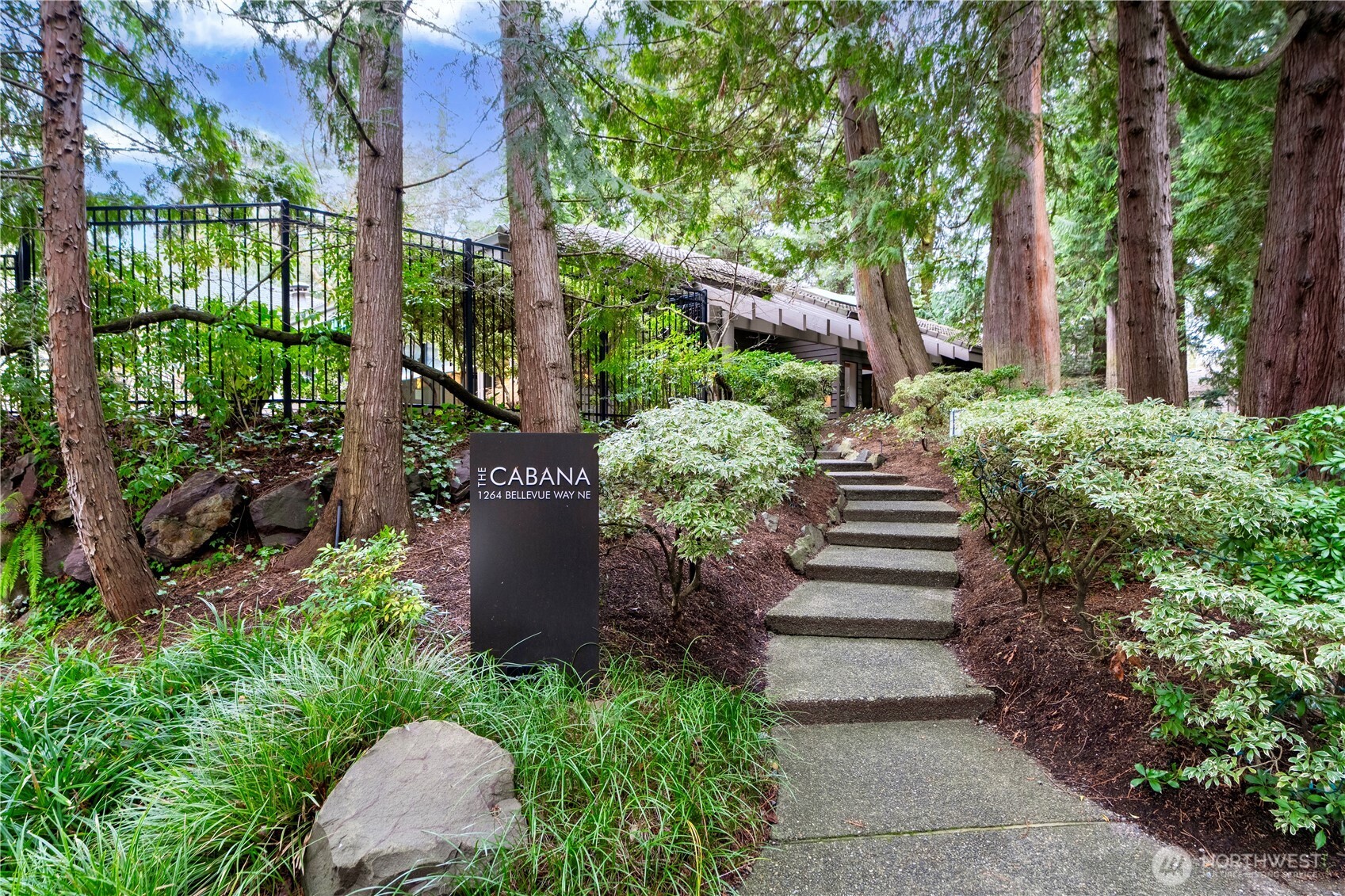 1354 Bellevue Way NE #4, Bellevue, WA 98004