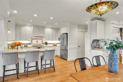 922 Nob Hill Avenue N, Seattle, WA 98109 - Photo 13