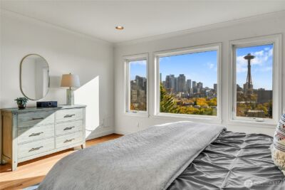 922 Nob Hill Avenue N, Seattle, WA 98109 - Photo 21