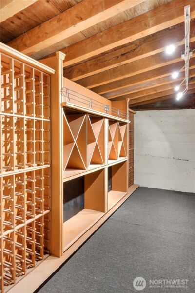 922 Nob Hill Avenue N, Seattle, WA 98109 - Photo 35