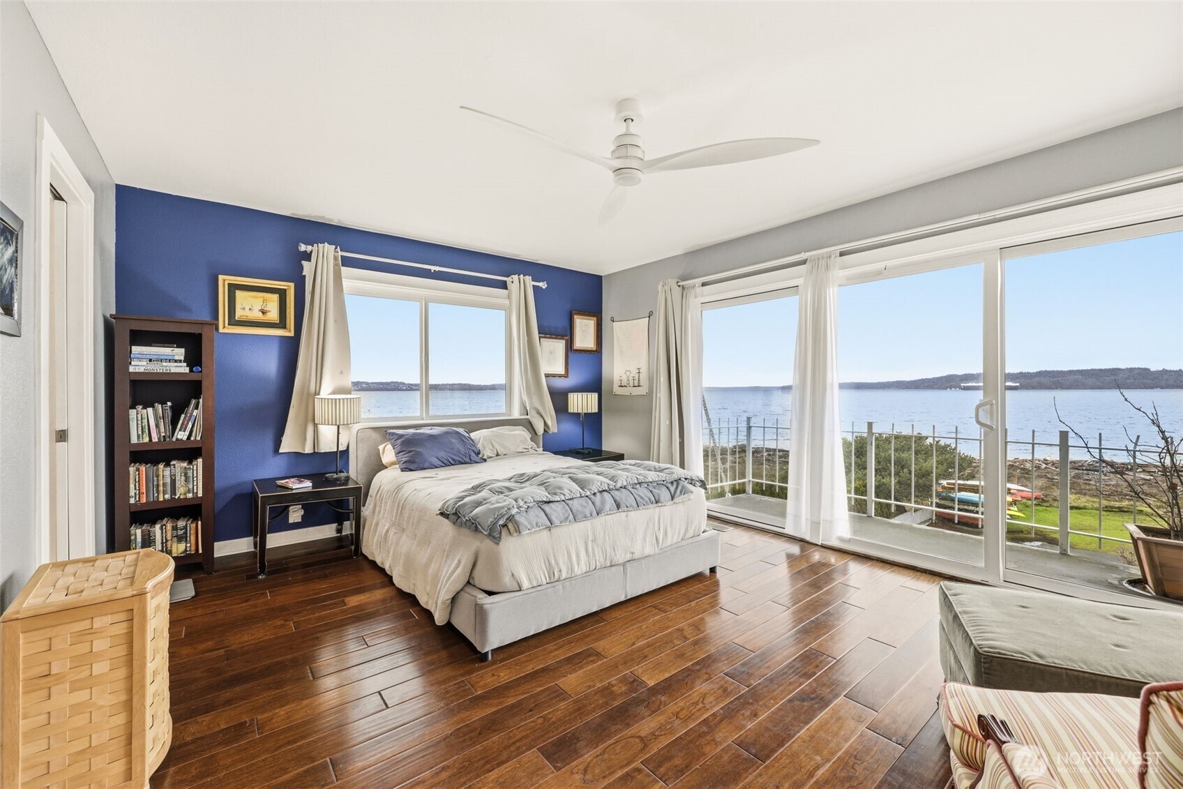 23001 Marine View Drive S #A301, Des Moines, WA 98198