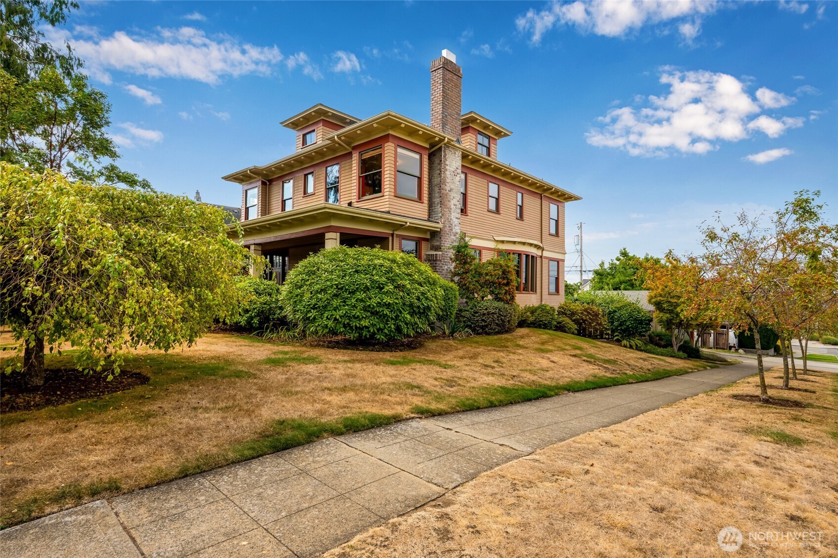 1602 Rucker Ave , Everett, WA 98201