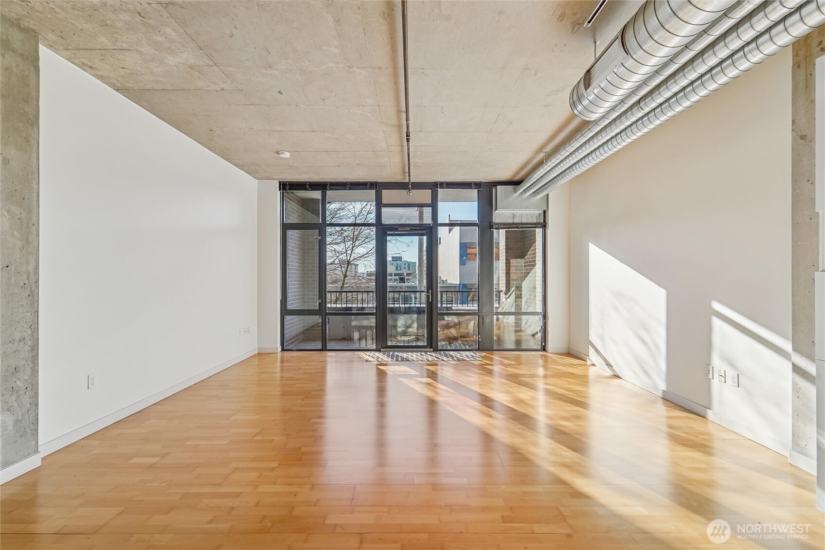 2720 3rd Avenue #314, Seattle, WA 98121