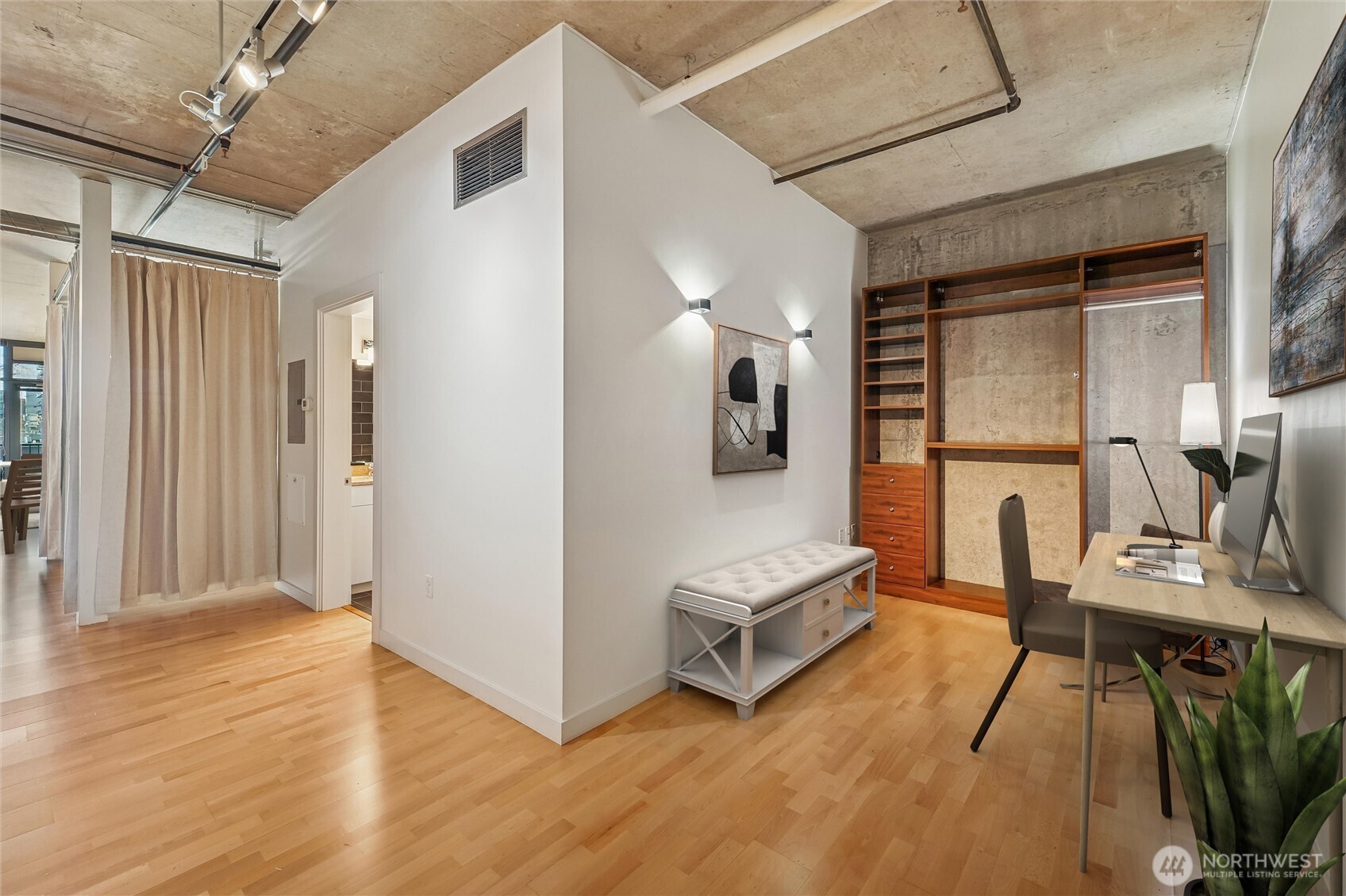 2720 3rd Avenue #314, Seattle, WA 98121