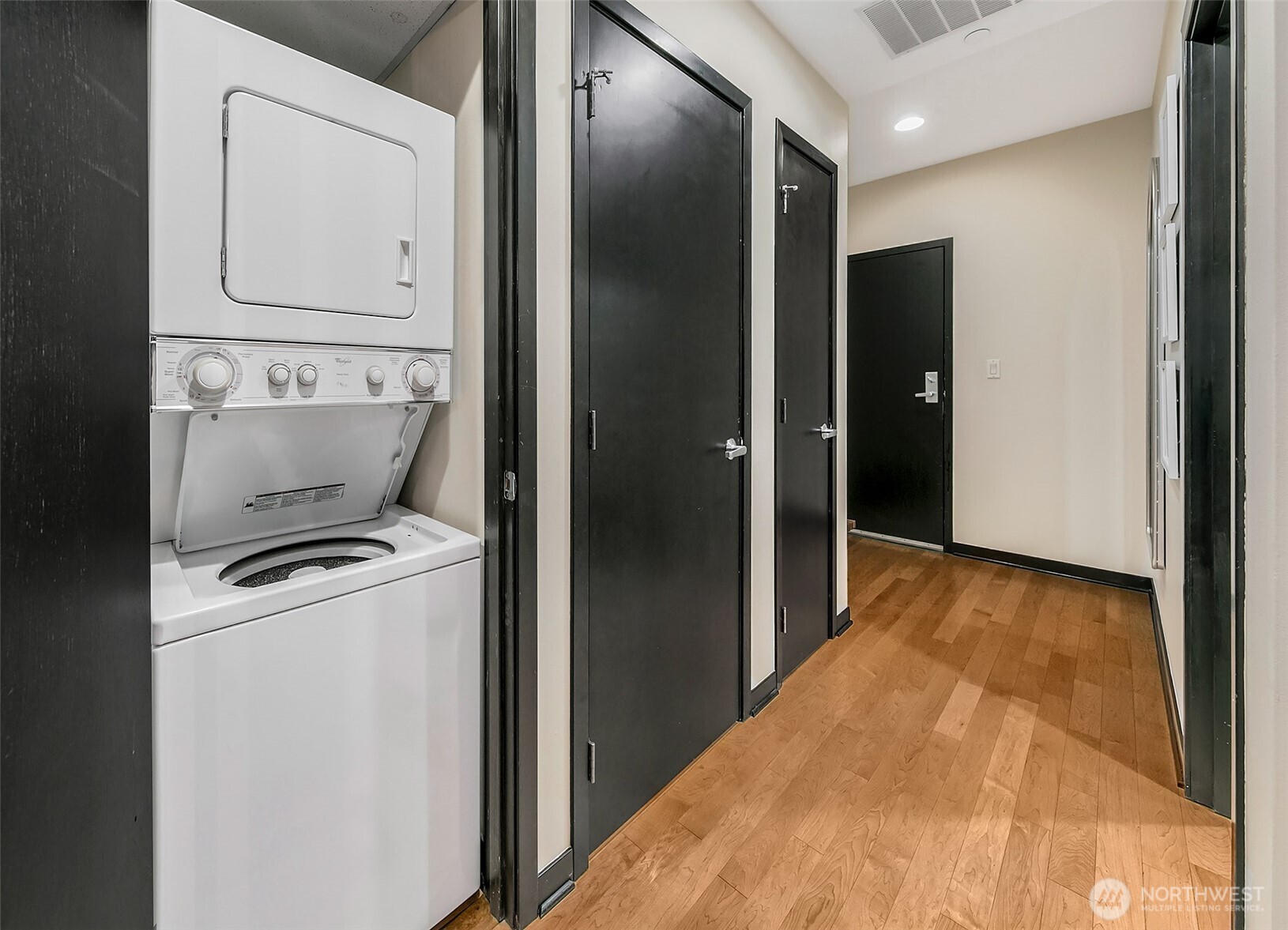2716 Elliott Avenue #406, Seattle, WA 98121