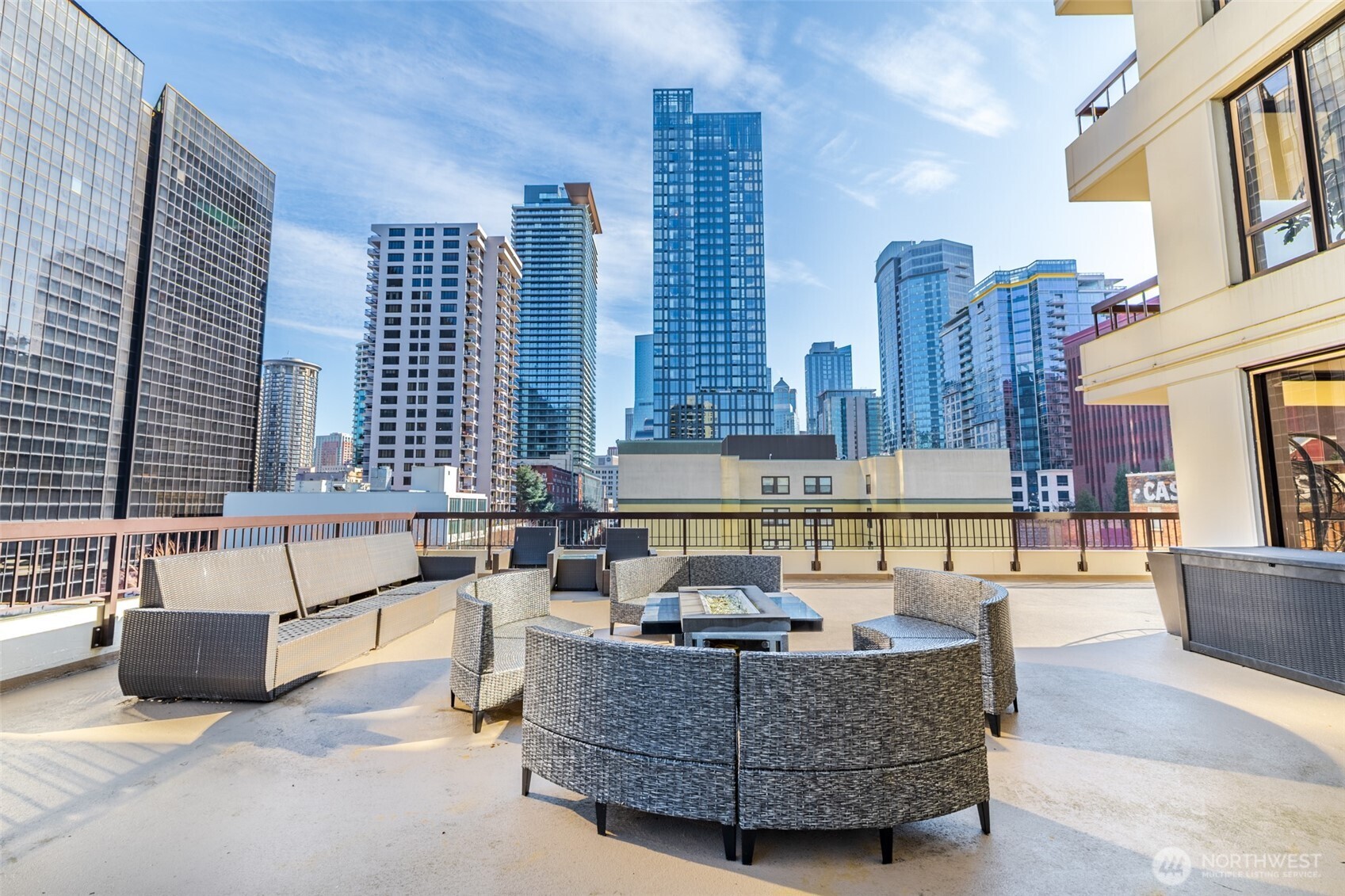 2201 3rd Avenue #2003, Seattle, WA 98121