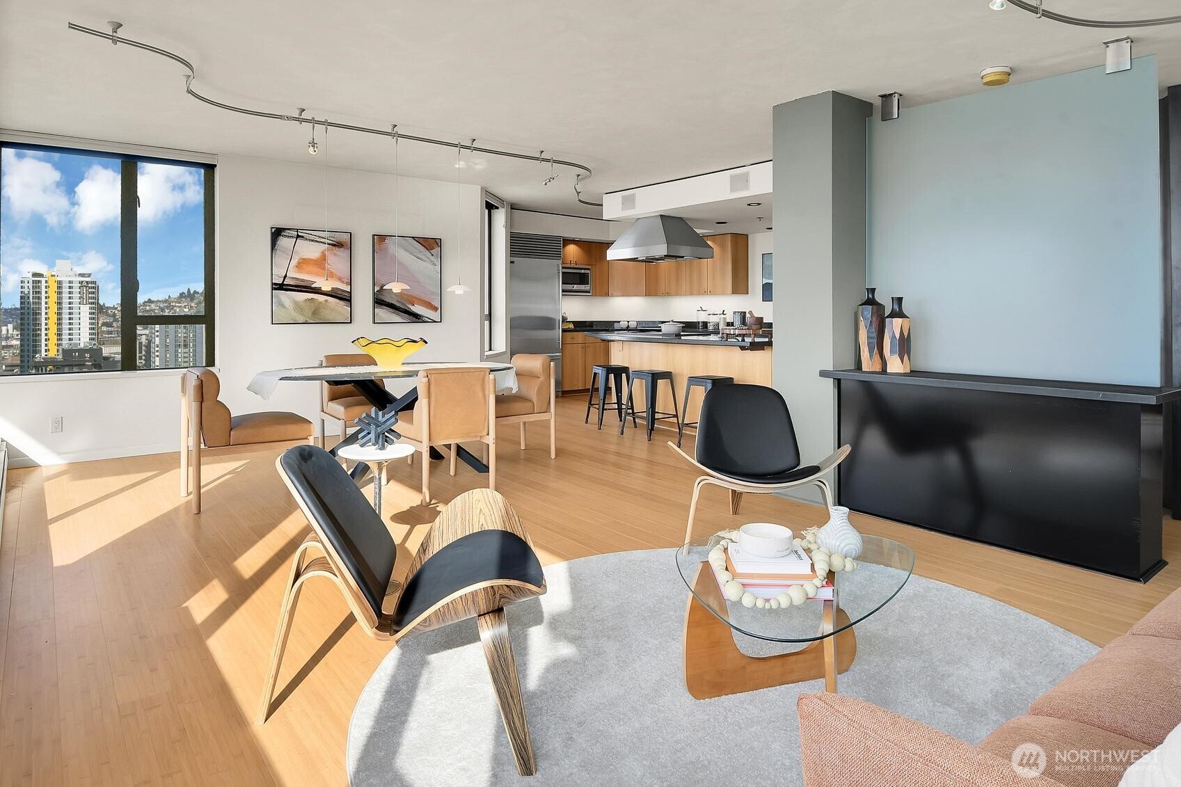 2201 3rd Avenue #2003, Seattle, WA 98121